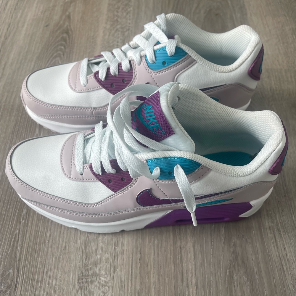 Nike Air Max White and Purple Shoes